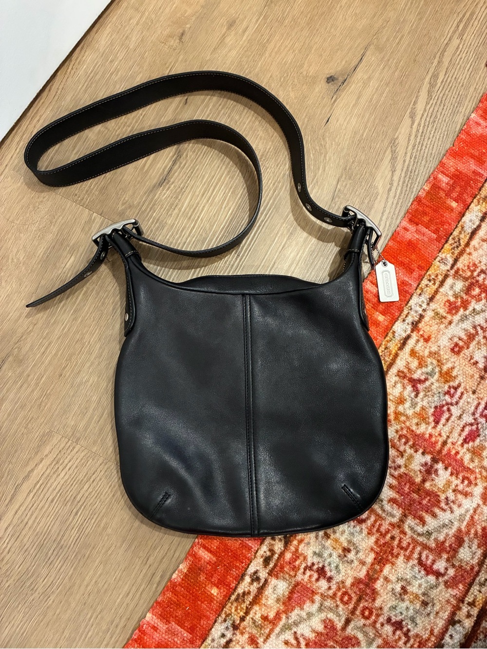Vintage Coach Black 100% Leather Crossbody Bag M2S-6676 nickel boho indie classy